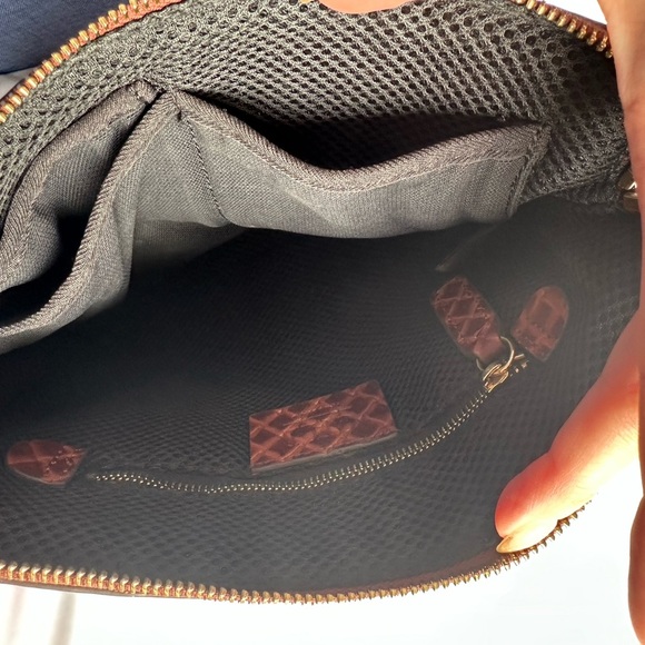 G.I.L.I. Elegant Brown Woven Wristlet - Picture 3 of 8